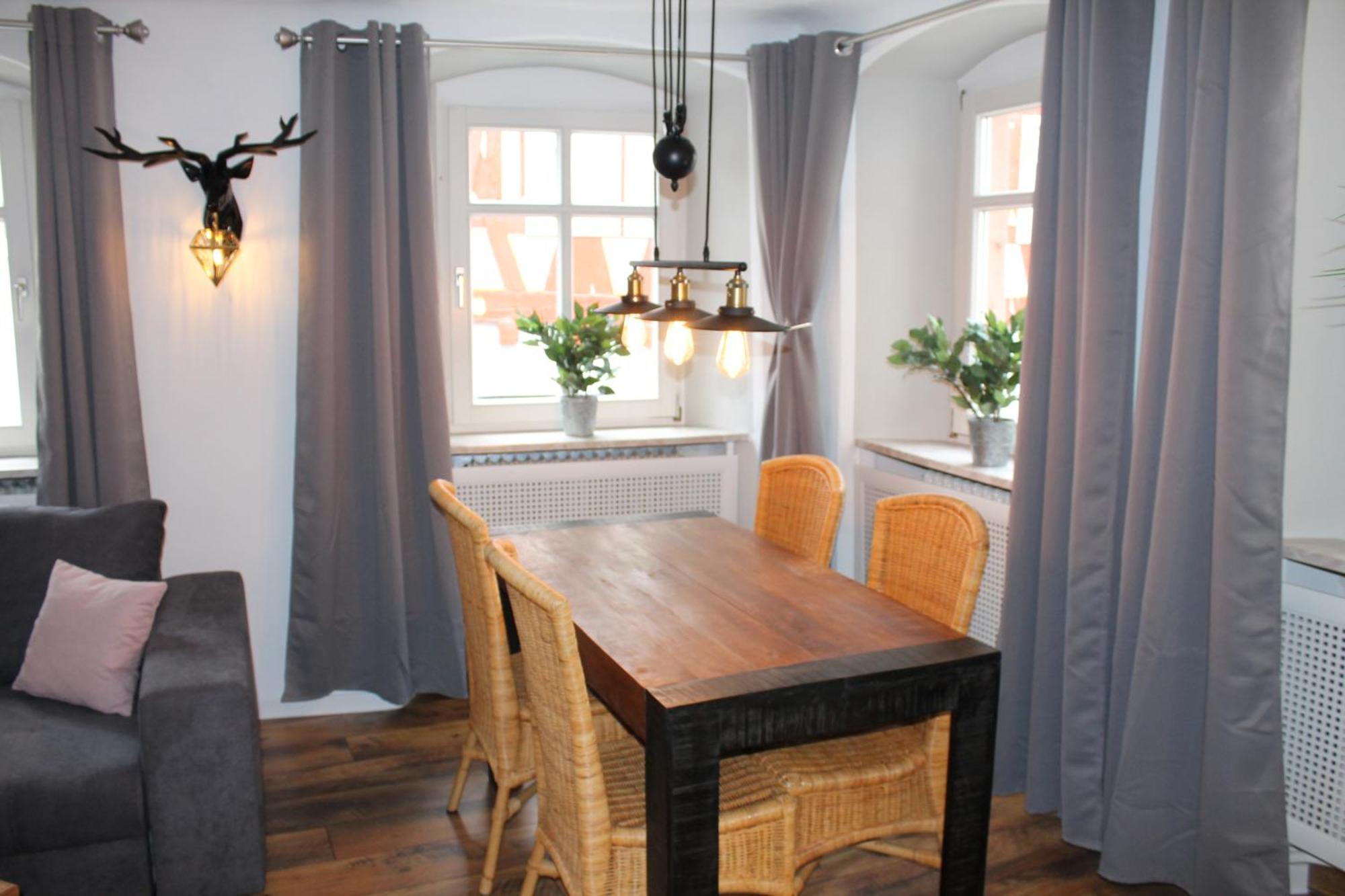 Appartement Schlossberg, Gasthaus Hirsch ฮิชฮอร์น ภายนอก รูปภาพ